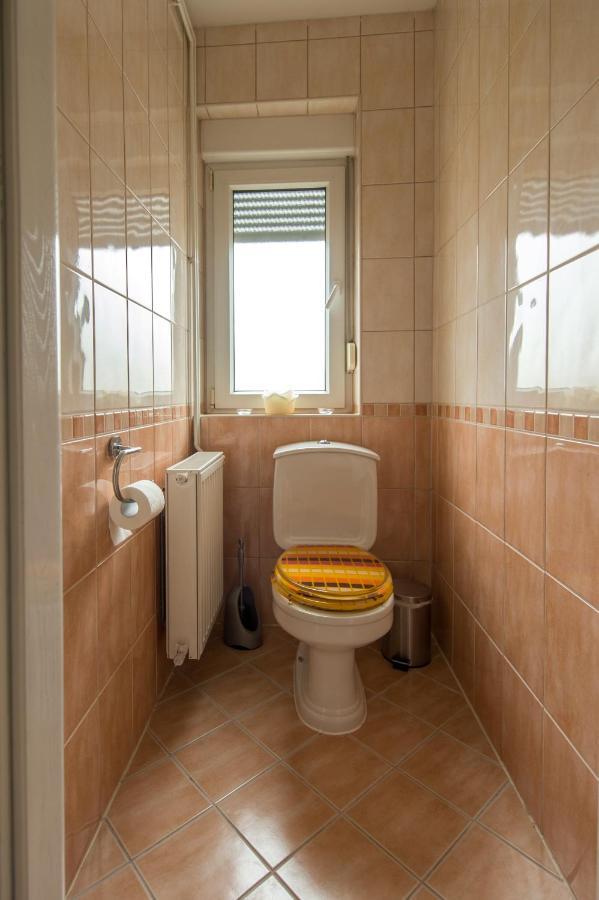 Apartman Pannonica Pin 0-24H สลาวอนสกีบรอด ภายนอก รูปภาพ