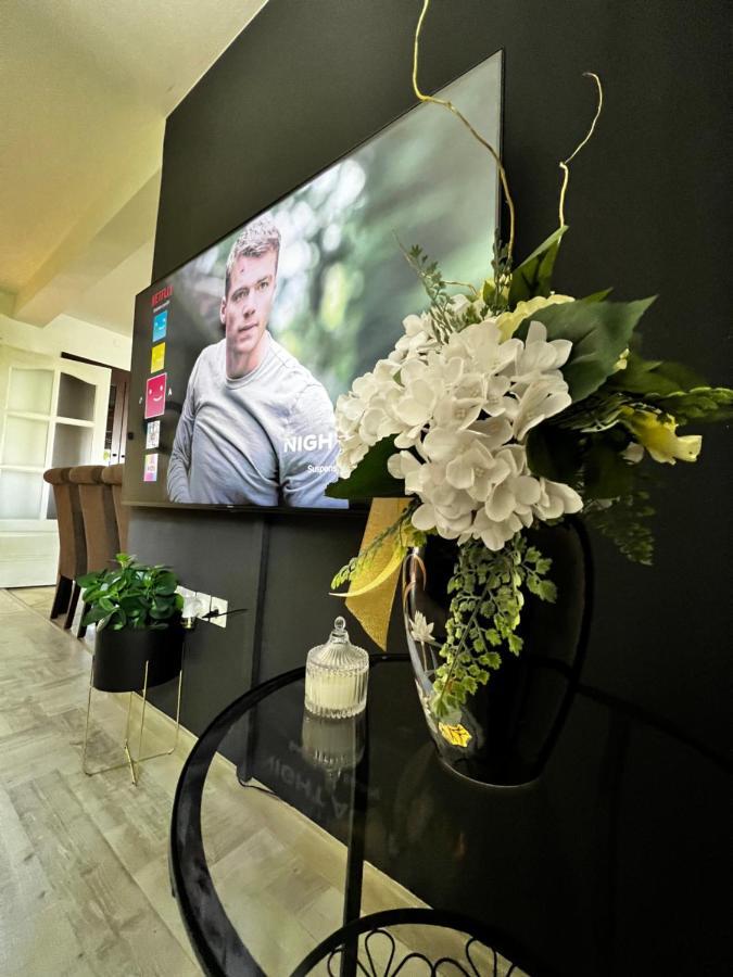 Apartman Pannonica Pin 0-24H สลาวอนสกีบรอด ภายนอก รูปภาพ